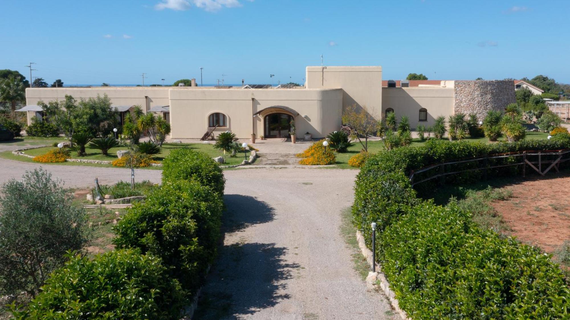 Delle Rose, Hotel & Horse Riding Torre Vado Exterior foto